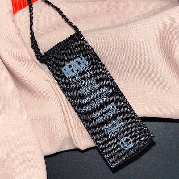 BEACH RIOT SPORT | Marlene Colorblock Top and Legging Set in Merlot | Size L & M - Picture 9 of 13